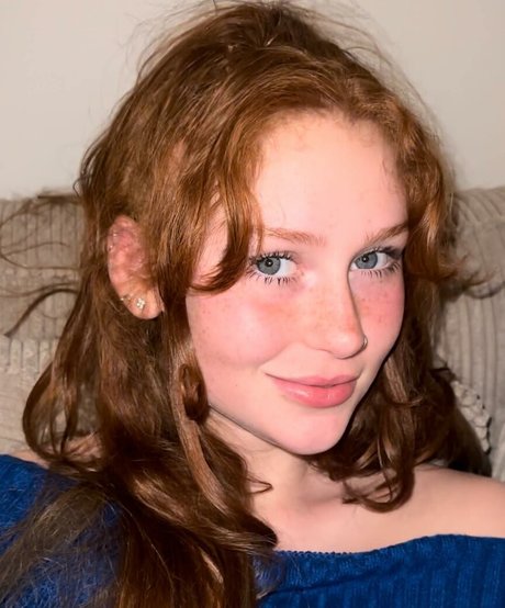 Nika Parker model best picture