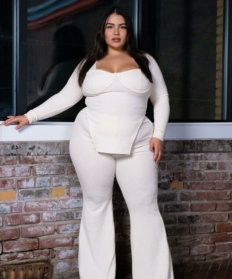 huge anal dildo onlyfans beautiful naked pic