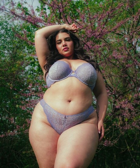 Rachel Anastacia model nude photo