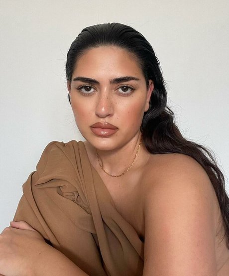 Irena Drezi pornographic model photos