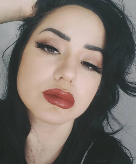 Anjadee free actress pic