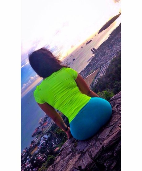 Toni Salina Chee Young star perfect pictures