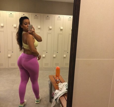 Toni Salina Chee Young star nudes picture