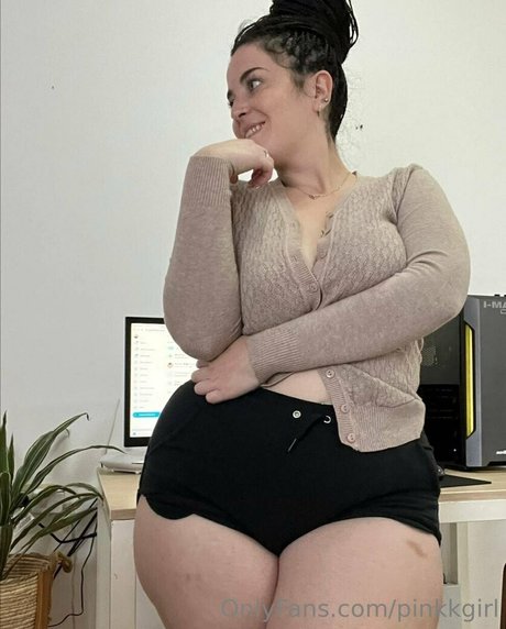 pinkkgirl model perfect image