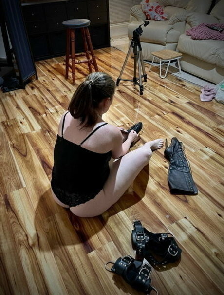 open legs onlyfans perfect pics