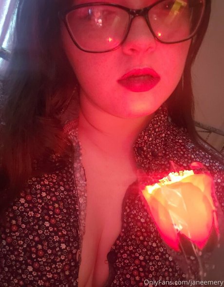 janeemery nudes star img