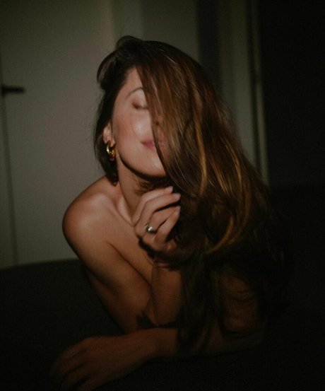 Vanessa Mai star nudes images