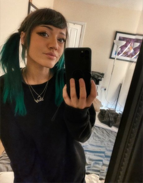 alvieonline model beautiful img