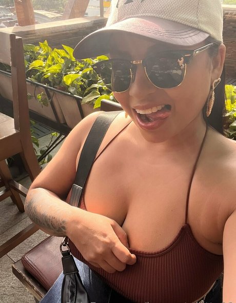 inocentekitty11 model high quality picture