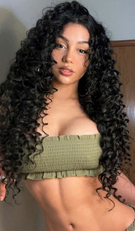 Barbara Ramirez sexy star photos