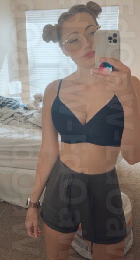 Cannibalqueen porn model picture