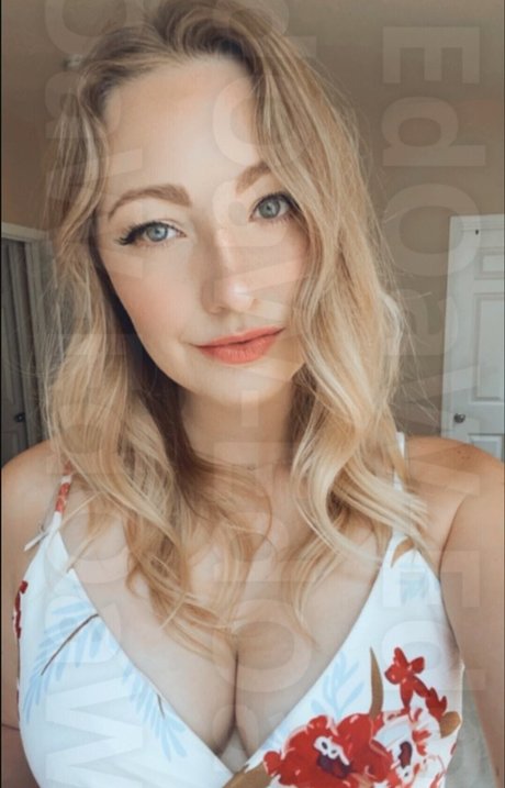 Cannibalqueen nudes model photos