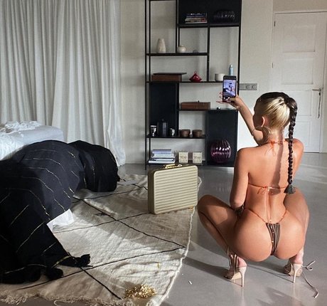 Zaebacho pornstar beautiful images