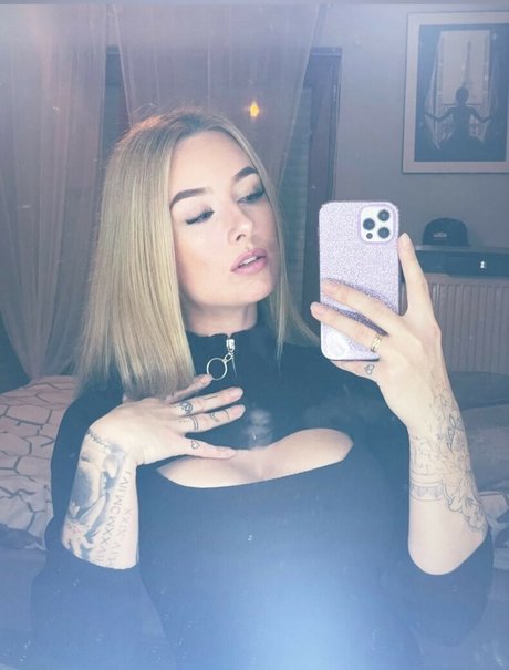 lizzzyfox beautiful star pictures