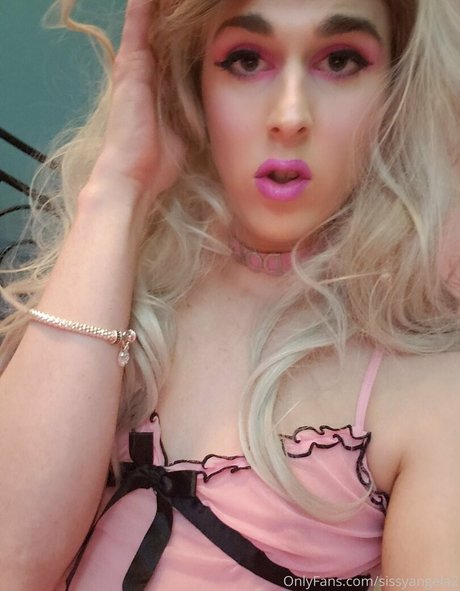 angela allure Quick photo