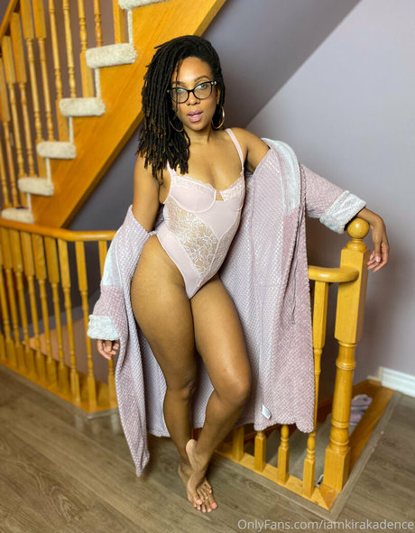 iamkirakadence model high quality images