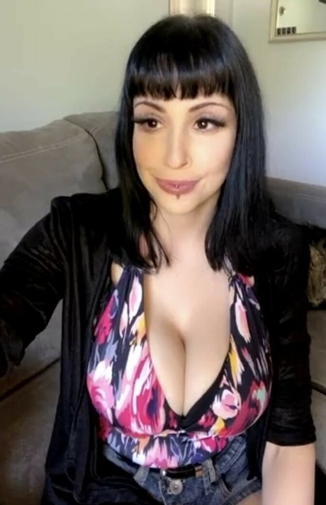 Auragreen69 sex actress pictures