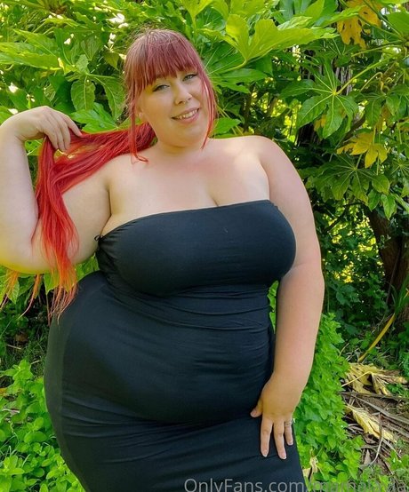 mamalayla top model images