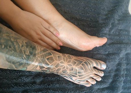 kendra malta actress photos