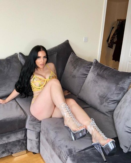 onlymaddison model hd pics