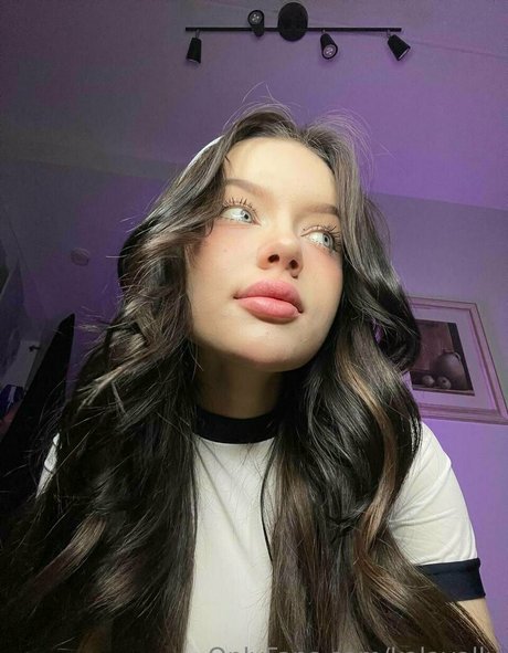 skinny blonde milf onlyfans beautiful nude pics