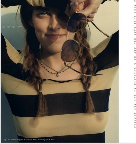 Riley Keough star high quality archive