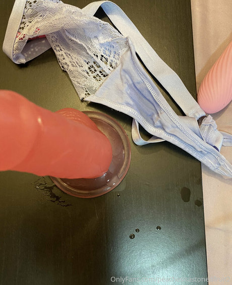 peachesisastonedfruit2 model hot photo