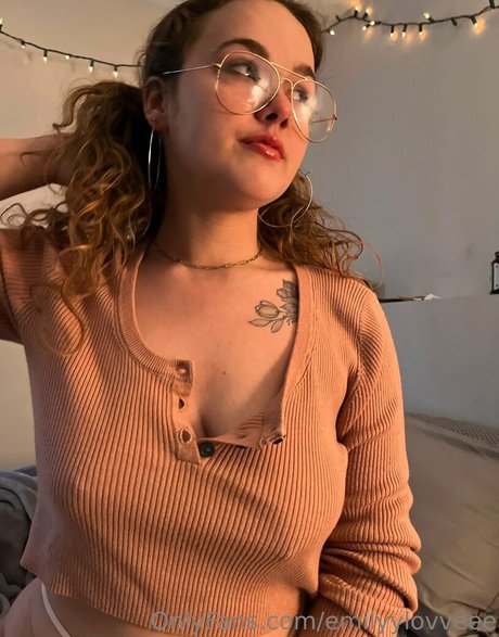 small tits asian onlyfans free photo