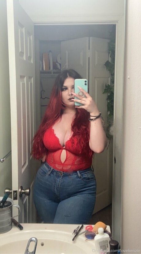 lovekenzie pornographic actress pic