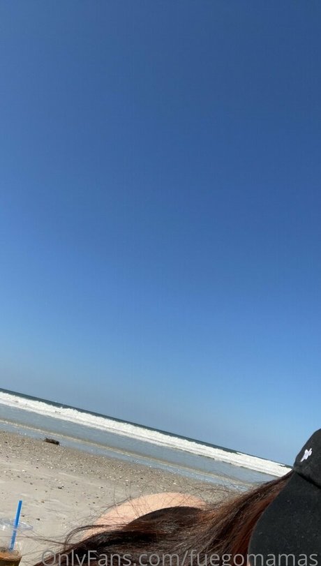 fuegomamas nude star photo