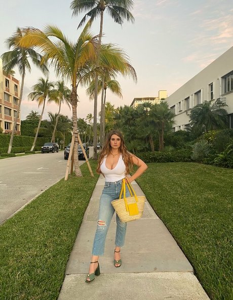 chloelamb xxx actress images