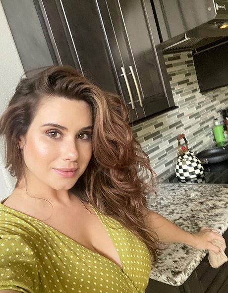 chloelamb model gallery