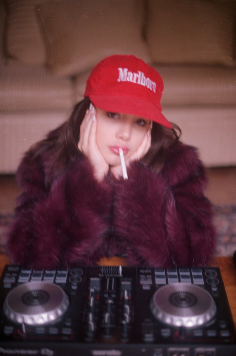 Ella Orten sexy pornstar img