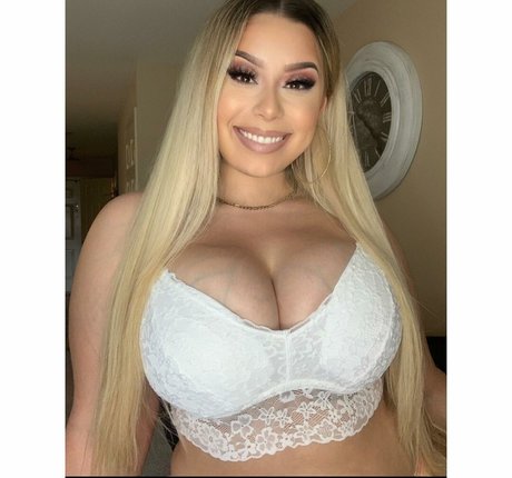 Blondiemami top model image