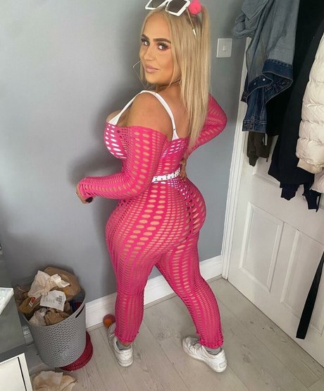 Molly O Shea pornstar pretty pictures