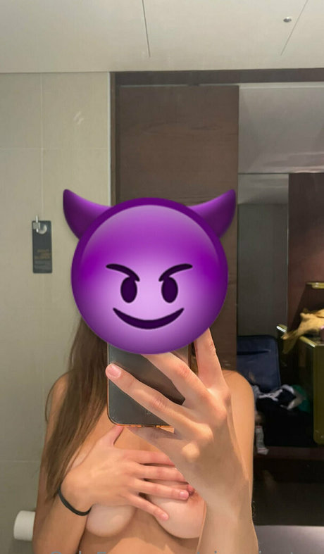 ninaninatez hd pornstar image