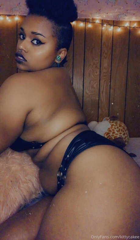 squirt teen onlyfans porn image