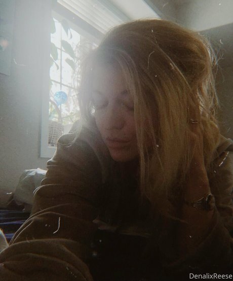 denalireese star hot pic