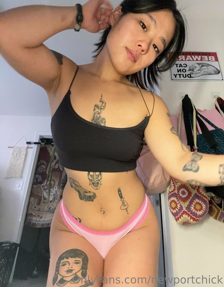 newportchick beautiful model photos