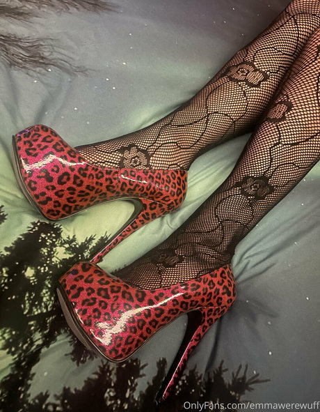 emmawerewuff star nudes photos