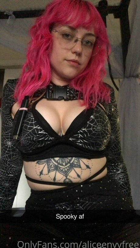 aliceenvyfree naked star galleries