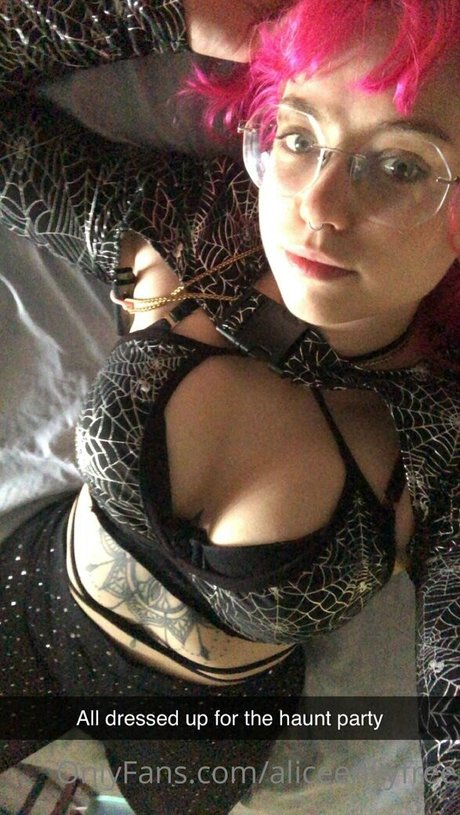 aliceenvyfree nude actress gallery