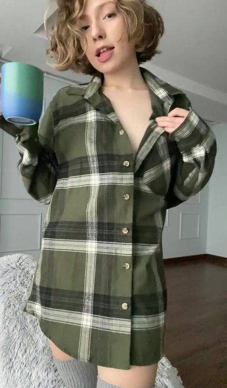 MintakaAww perfect model gallery