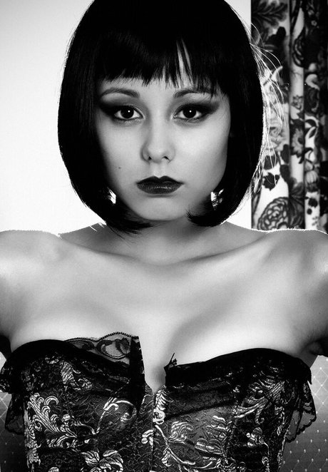 MissLunaMiel hot actress pictures