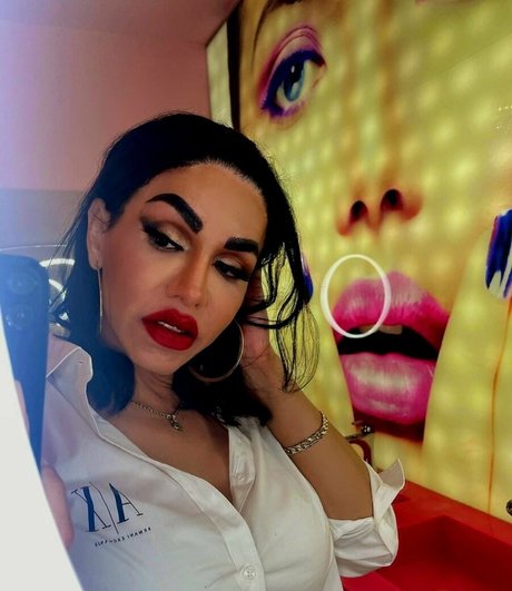 shemale handjob onlyfans hot xxx image