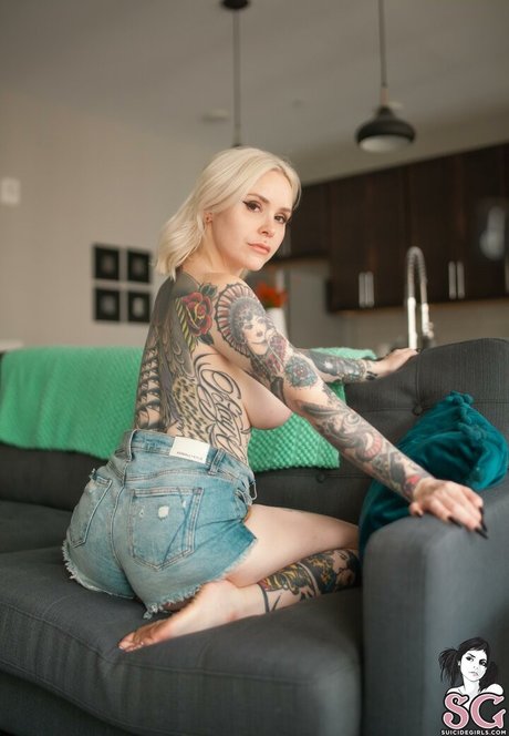 Tommilc star adult photo