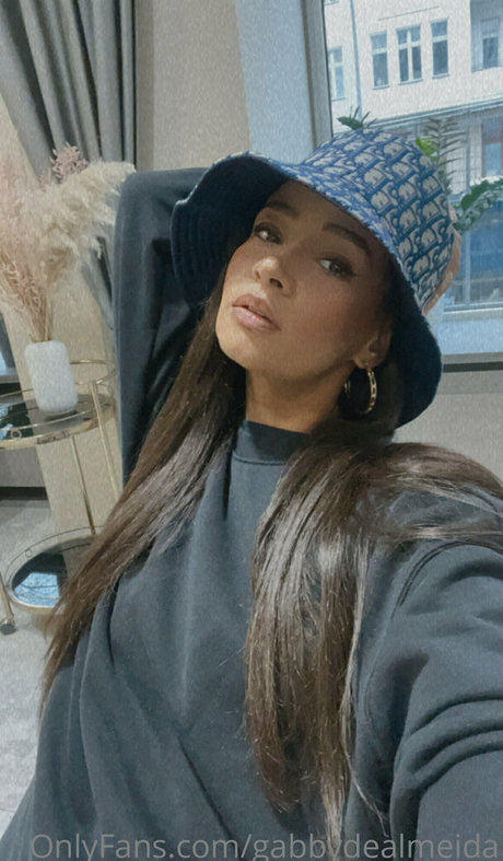 balls onlyfans beautiful xxx image