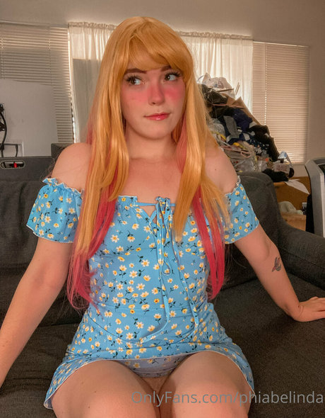 phiabelinda naked pornstar img