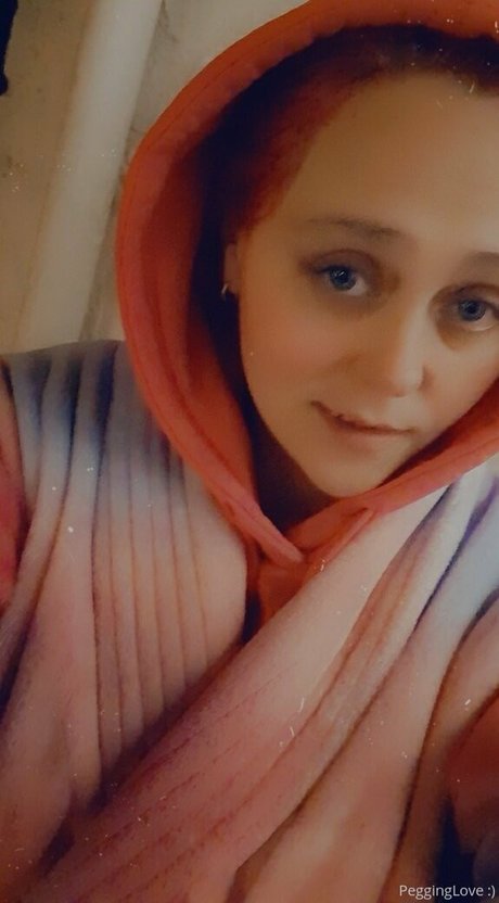 pegginglove porn model pics