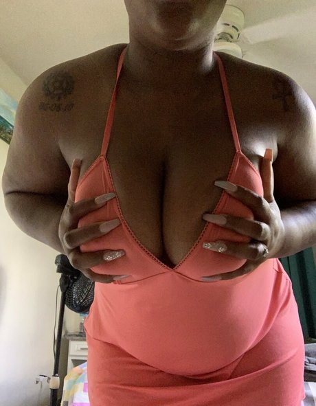 missniemacream perfect model pictures